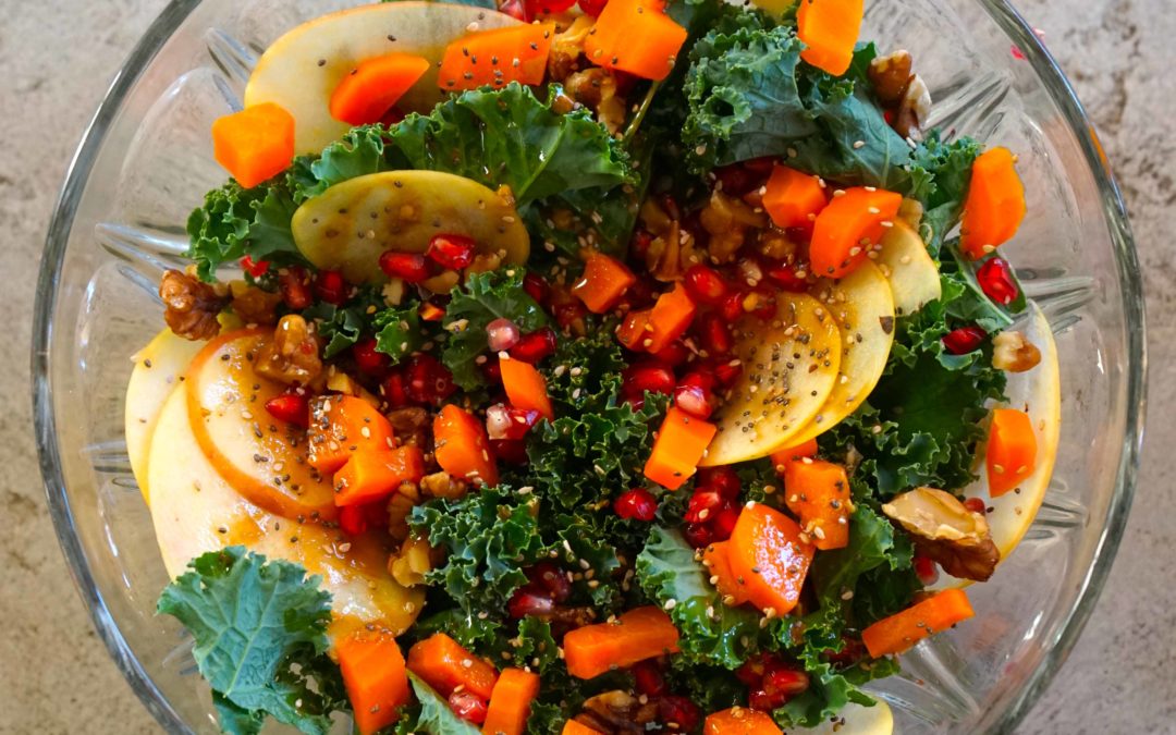 Salade « Détox » : Kale, Grenade, Pommes, Noix